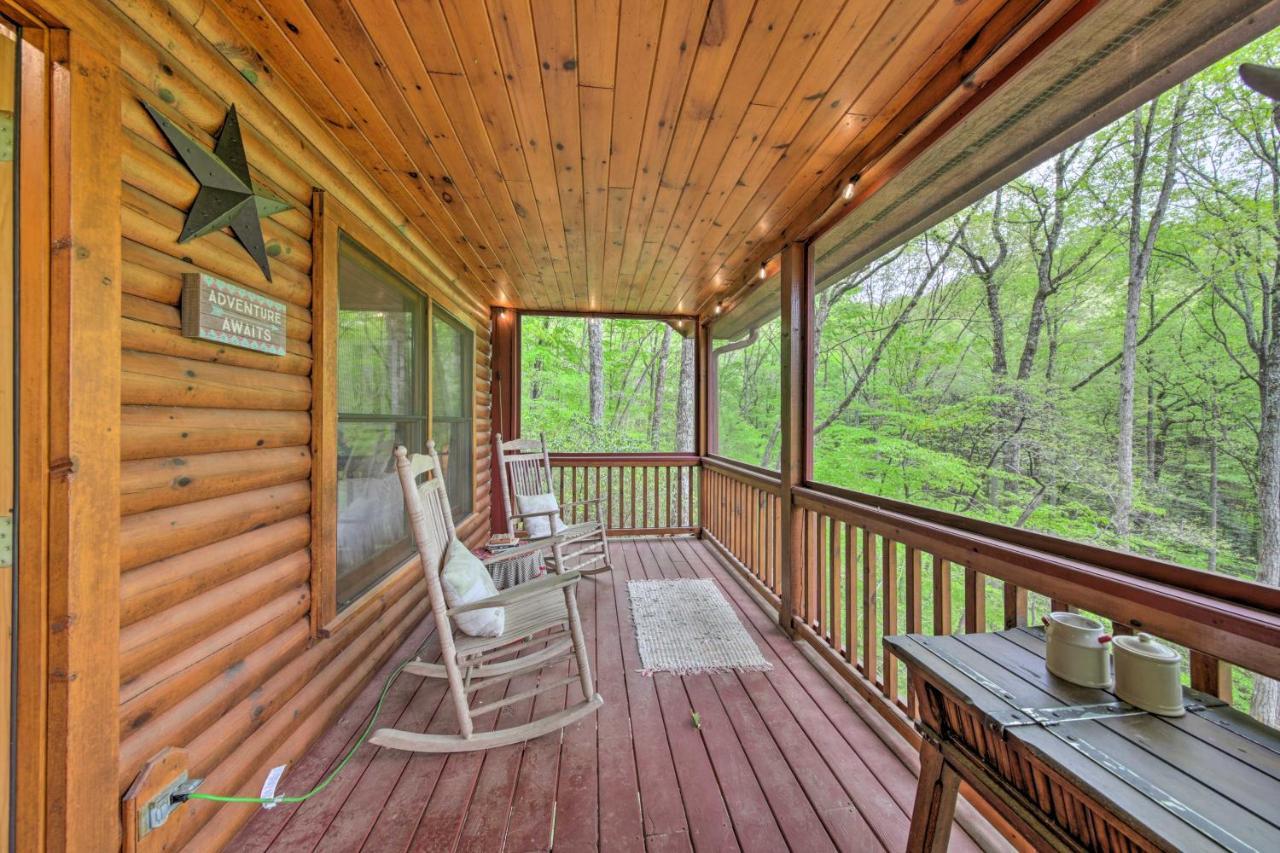 Peaceful Blue Ridge Cabin With Decks And Fire Pit Kültér fotó